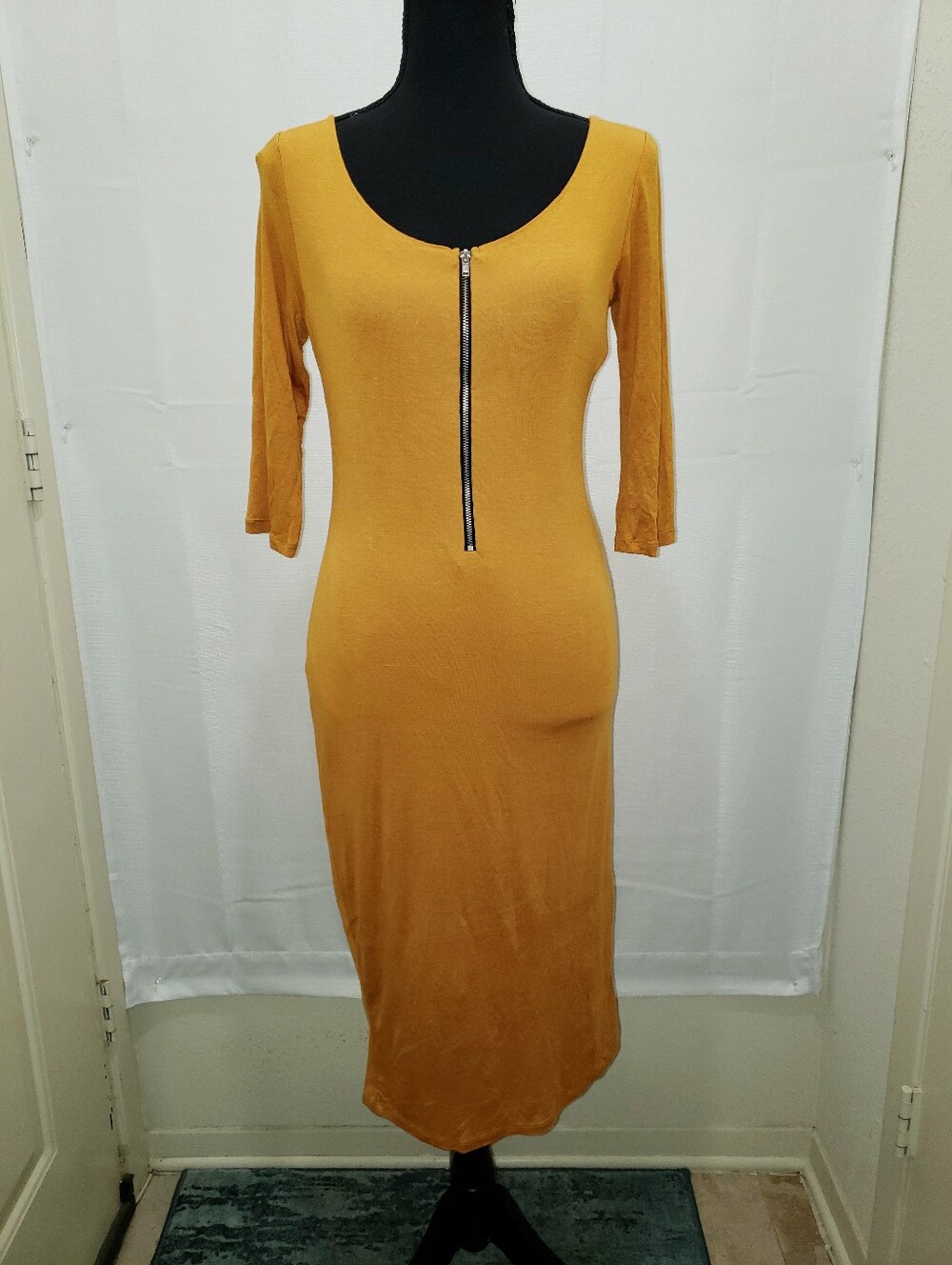 Popular Basics Midi Dress